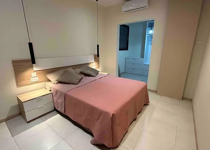 A Flat In The Heart Of Bugibba