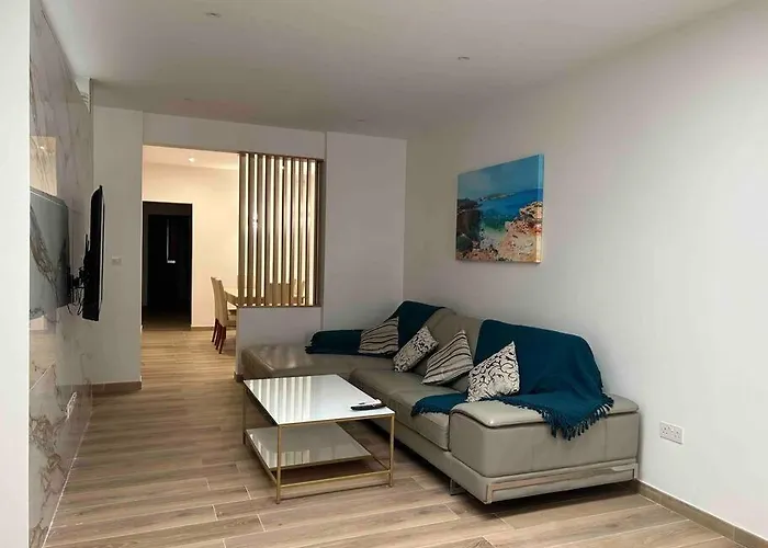 A Flat In The Heart Of Bugibba
